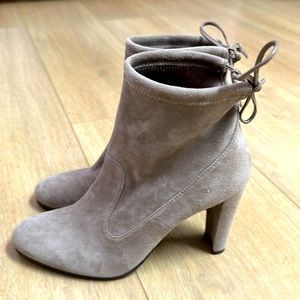Stuart Weitzman Size 9 Grey Suede Booties